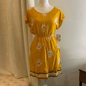 Tshirt dress with elastic waist